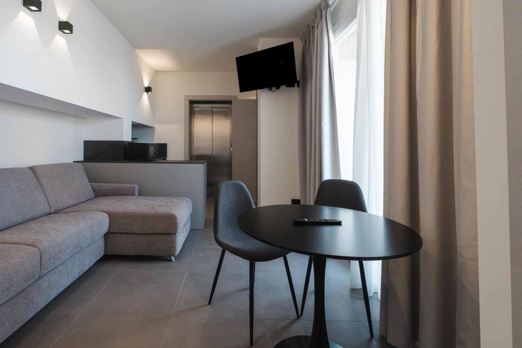 Residence Goldoni6 Suite Apartment Rimini Exteriér fotografie
