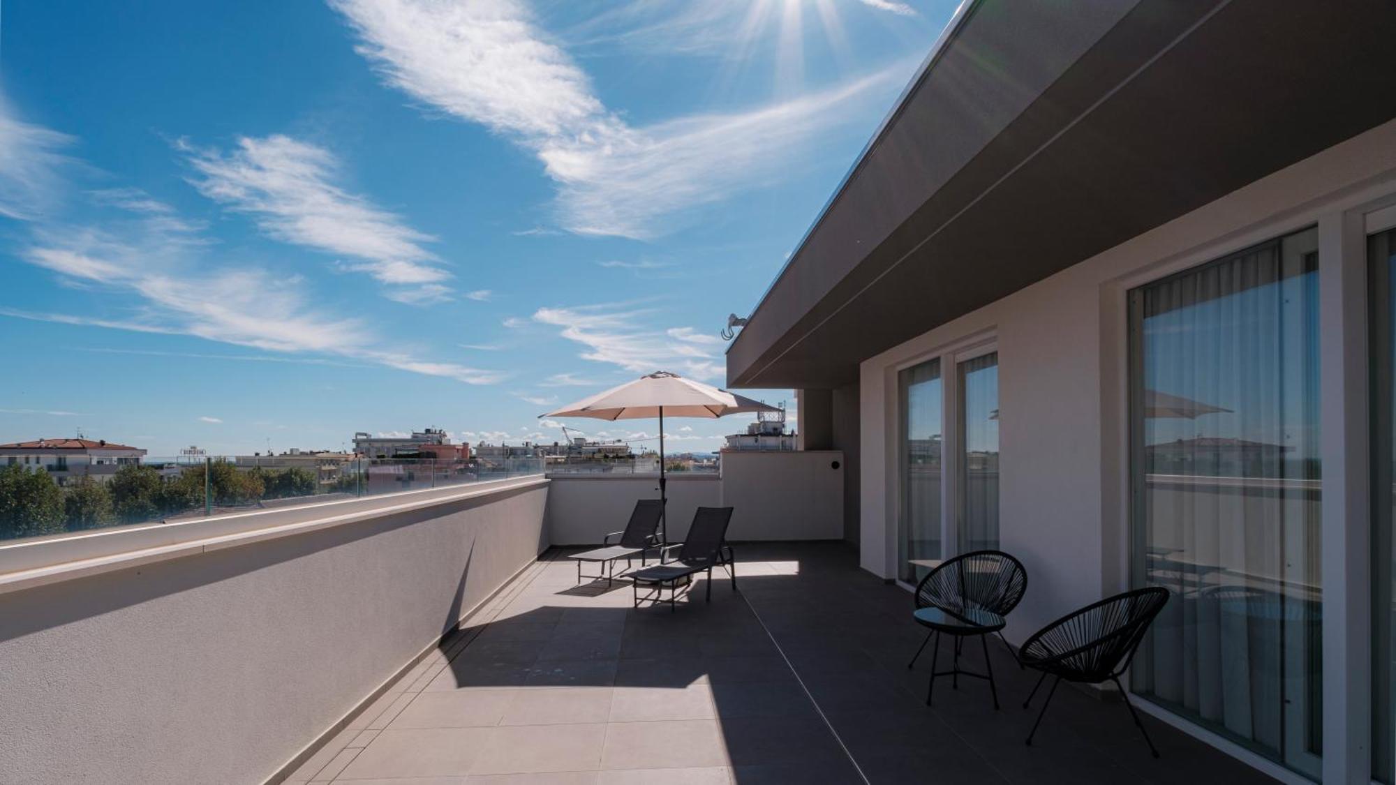 Residence Goldoni6 Suite Apartment Rimini Exteriér fotografie